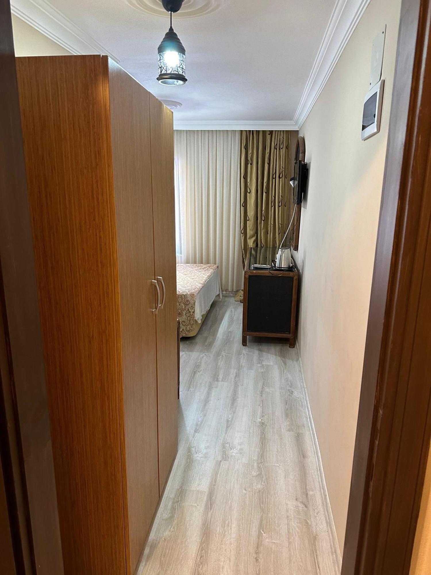 Loost Town Inn Hotel Antalya Bagian luar foto