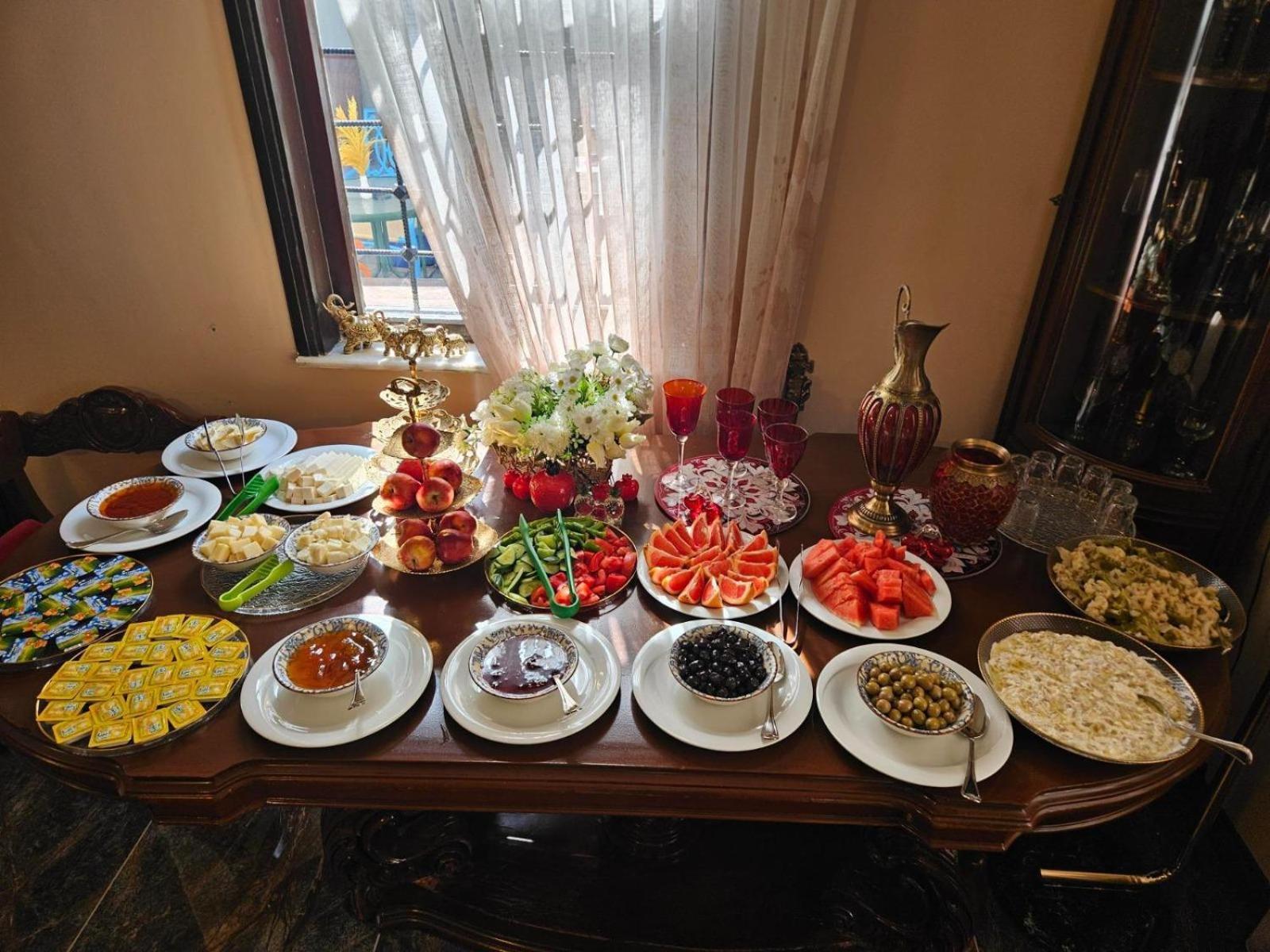 Loost Town Inn Hotel Antalya Bagian luar foto